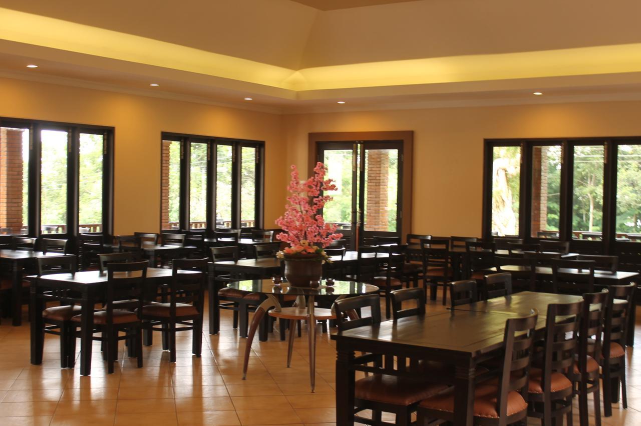 Akasa Hotel Kaliurang Luaran gambar